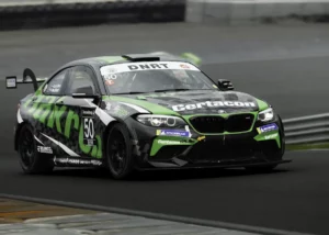 BMW tijdens 8uurs endurance race op Zandvoort Motorsport fotografie